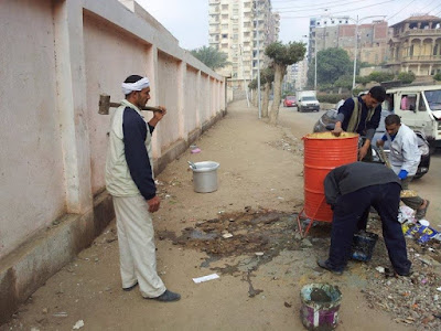 حملة نظافة مكبرة بشارع الحرية