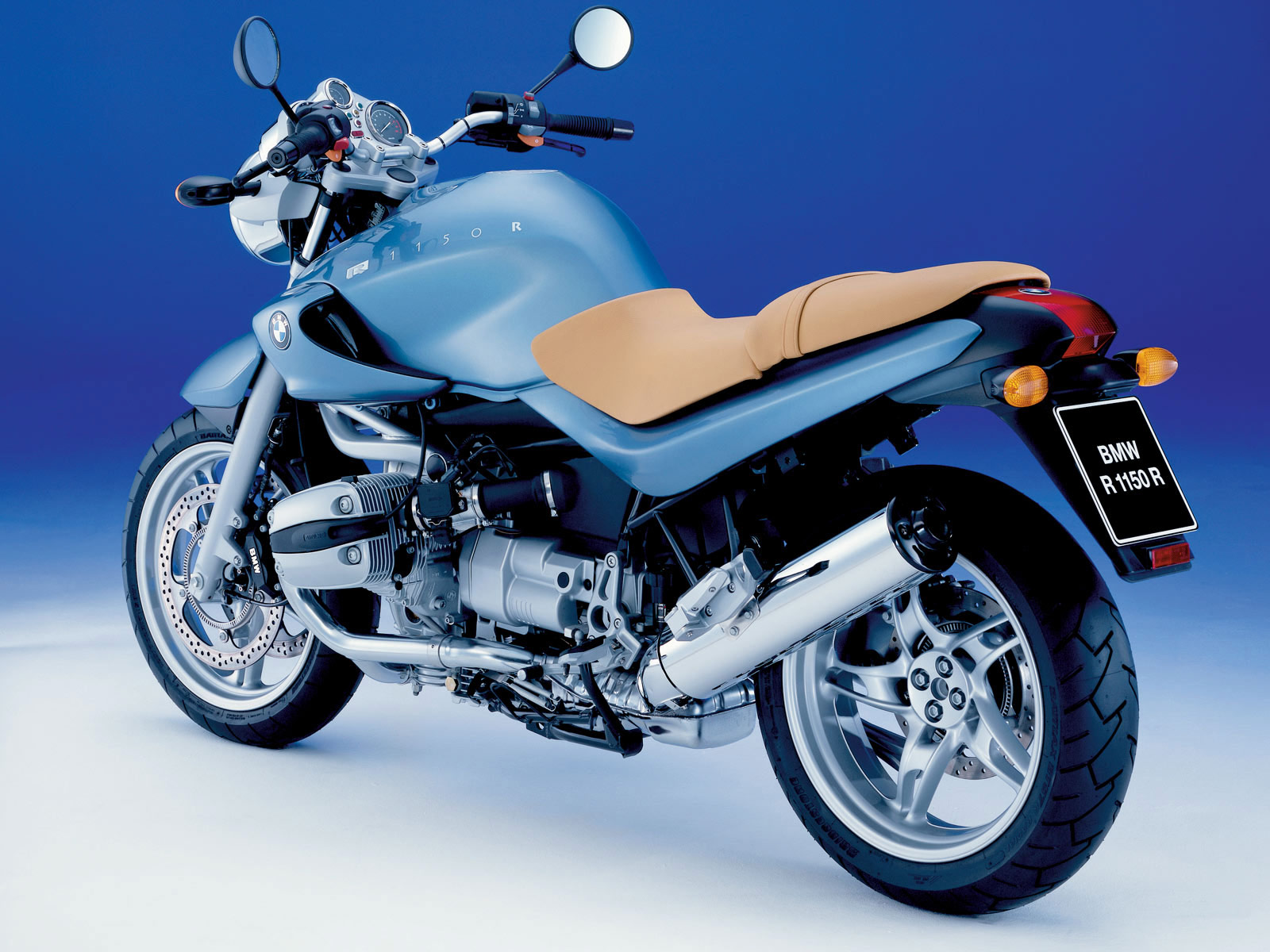 2000 BMW R1150R moto