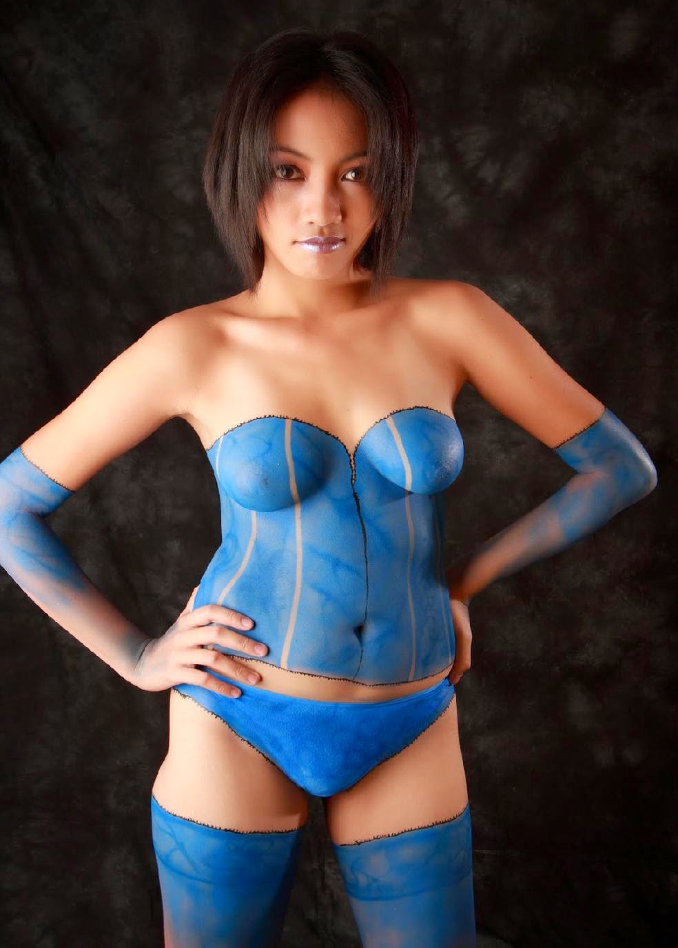 Homenge: female body painting photos