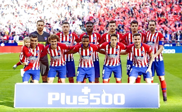 CLUB ATLÉTICO DE MADRID. Temporada 2018-19. Jan Oblak, José María Giménez, Thomas Partey, Lucas Hernández, Mario Morata, Diego Godín. Ángel Correa, Antoine Griezmann, Thomas Lemar, Santiago Arias, Saúl Ñíguez. CLUB ATLÉTICO DE MADRID 1 REAL MADRID C. F. 3 Sábado 09/02/1019, 16:15 horas. Campeonato de Liga de 1ª División, jornada 23. Madrid, estadio Wanda-Metropolitano: 67.752 espectadores. GOLES: 0-1: 15’, Casemiro. 1-1: 25’, Antoine Griezmann. 1-2: 42’, Sergio Ramos, de penalti. 1-3: 74’, Gareth Bale.