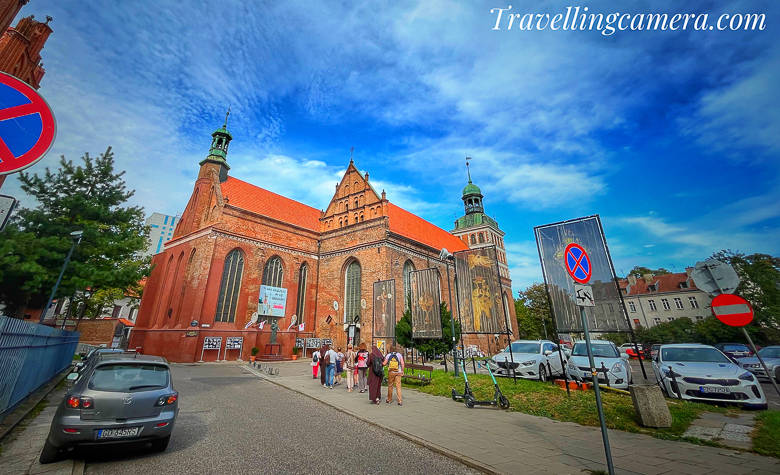 In the heart of the picturesque city of Gdańsk, Poland, amidst the cobblestone streets and historic architecture, stands a place of quiet reflection and spiritual serenity—the Basilica of St. Bridget. This sacred sanctuary, with its elegant design and rich spiritual history, invites visitors to explore its tranquil atmosphere and deep-rooted faith. Join us on a virtual journey as we uncover the captivating world of the Basilica of St. Bridget.