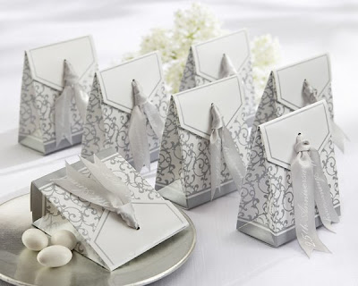 Silver Wedding Ideas on 25th Wedding Anniversary Party Ideas   Lovely Wedding Party