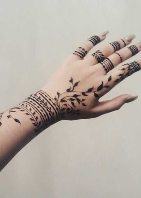 Simple Mehndi Designs For Girls