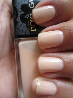 Nude colours nail art design