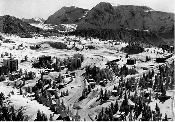 Approaches to ALPE-D'HUEZ