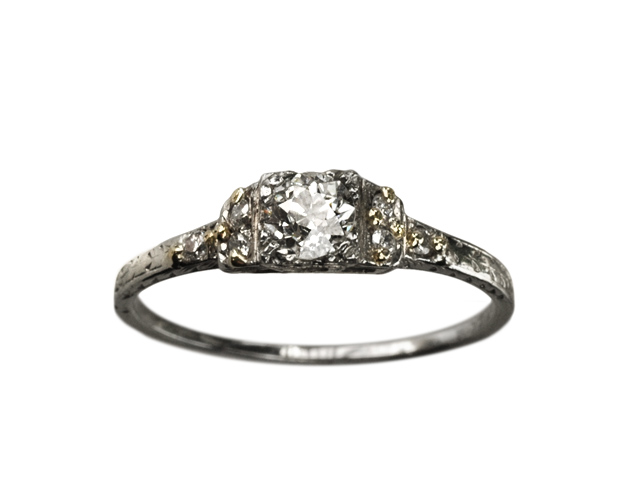 1920s Art Deco 0.25ct European Cut Diamond Engagement Ring, 18K