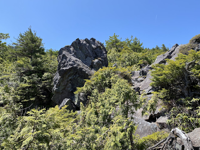 Boulders near futago ike