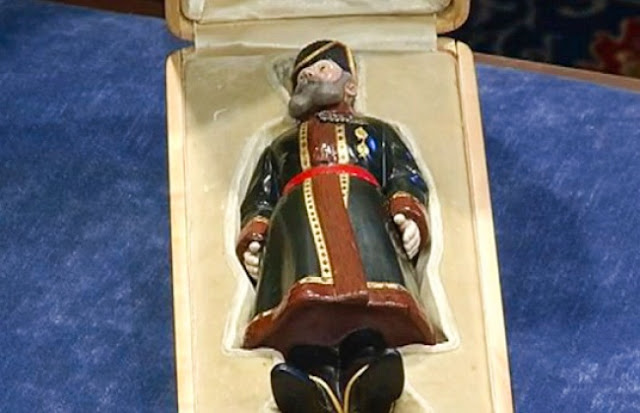 Patung Fabergé