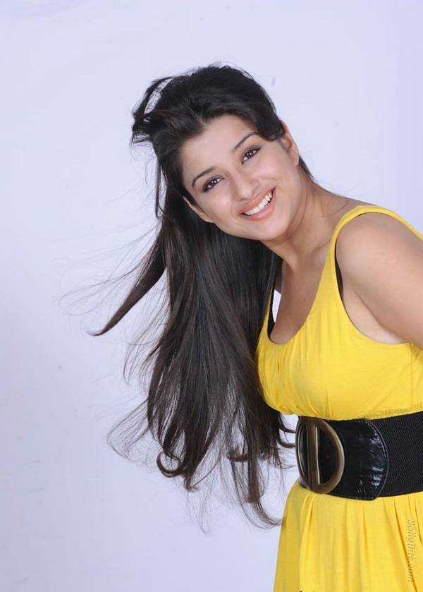 Madhurima Hot Photoshoot Pics in Yellow Dress