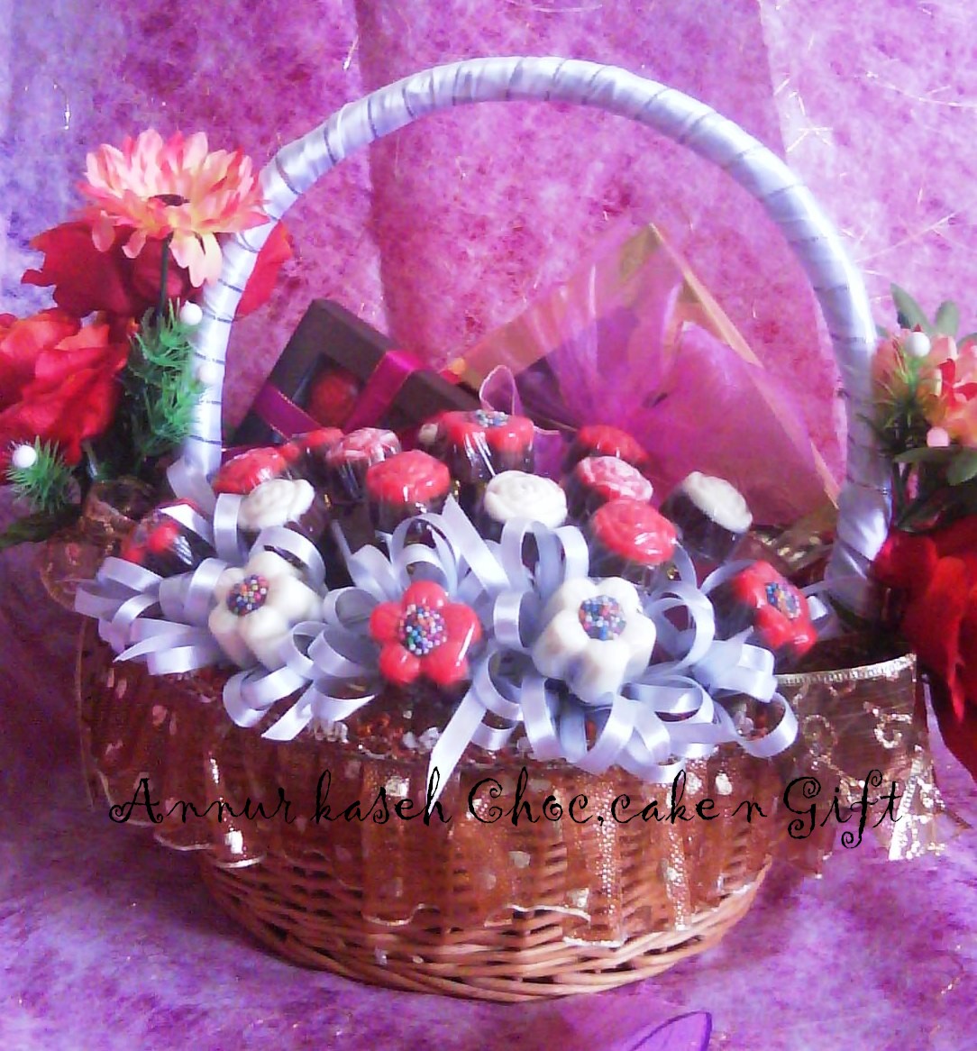Annur Kaseh Choc cake and Gift gubahan coklat 