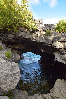 Natural Arch Bruce Peninsula National Park.