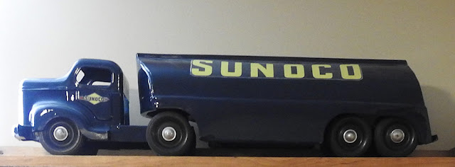 The Sunoco gas tanker from Otaco.