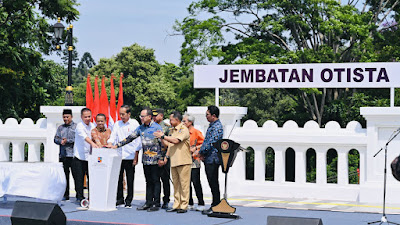 Bey Machmudin Dampingi Presiden Jokowi Resmikan Jembatan Otista Kota Bogor 