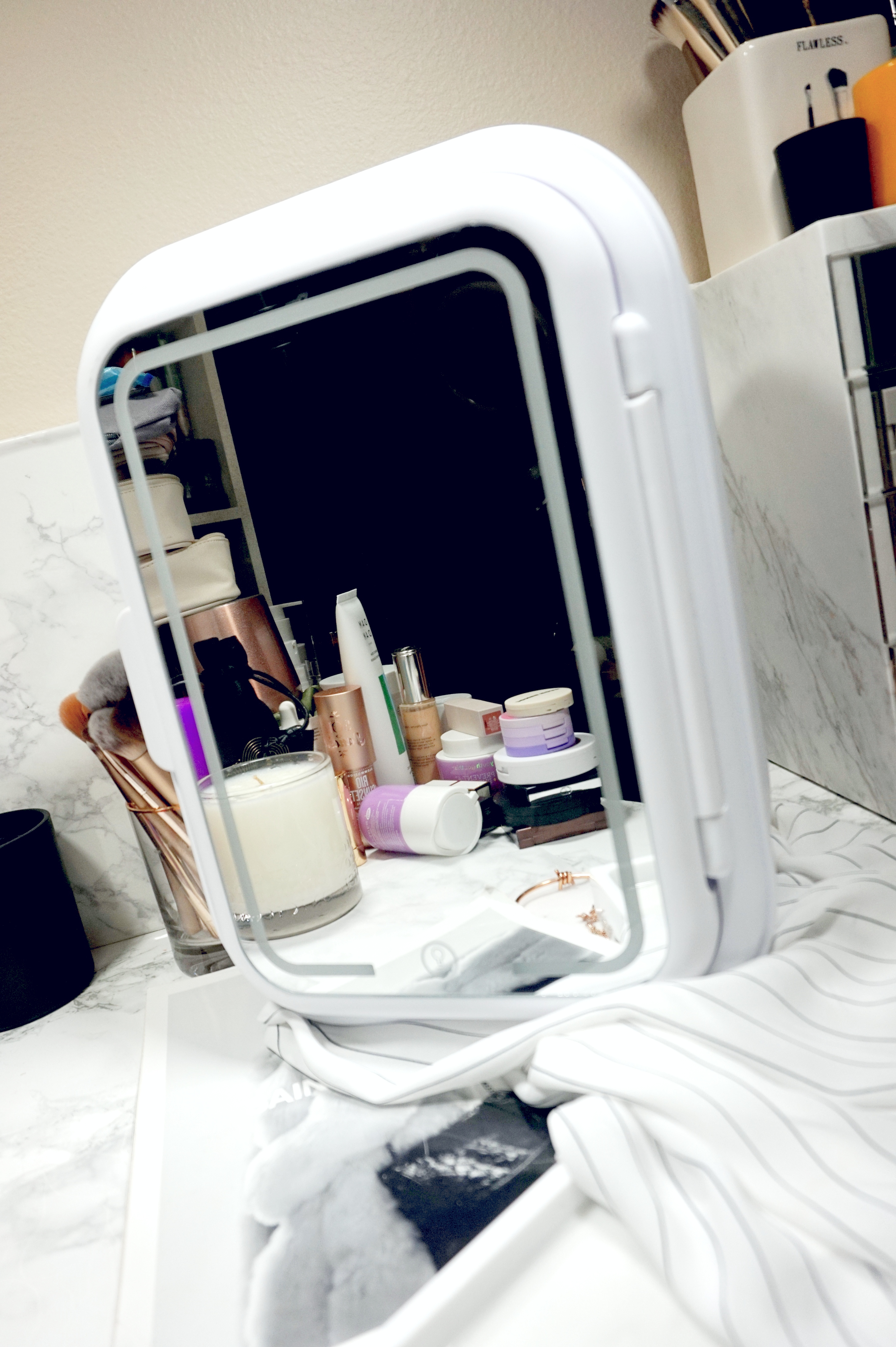 COOSEON 7L Mini Skincare Fridge - C7 Review