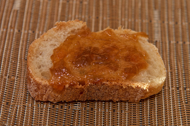 Boulangerie - Boulangerie Yves Gisbert - Marché de Saint-Nazaire - Saint-Nazaire - Pain - Baguette - Baguette à l'ancienne - Baguette tradition - Boulangerie - Tartines - Petit-déjeuner - Confiture de rhubarbe