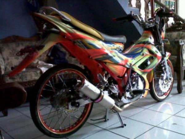 Modifikasi Satria FU 150 Airbrush Motif Grafis