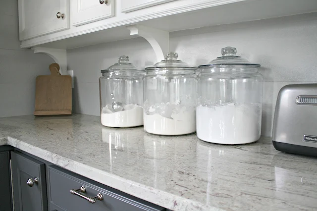 Kitchen baking storage