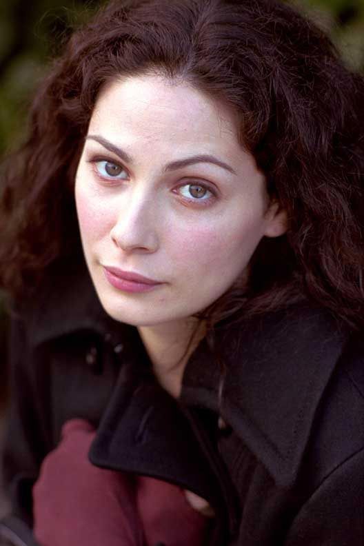 Joanne Kelly pic