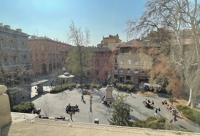 Palazzo_Cassa_risparmio_bologna