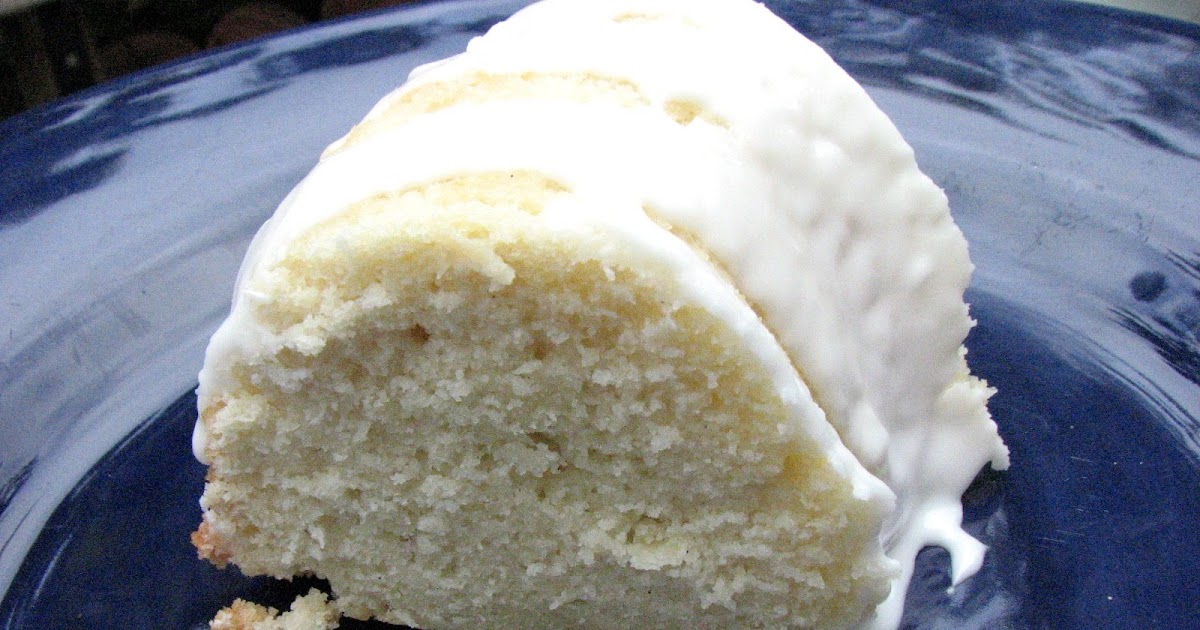 Heidi Bakes: Buttermilk Pound Cake