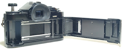 Canon A-1 (Black) Body #961, Sigma Super-Wide 24mm 1:2.8 (FD-Mount) #992, Sigma Perfect Hood