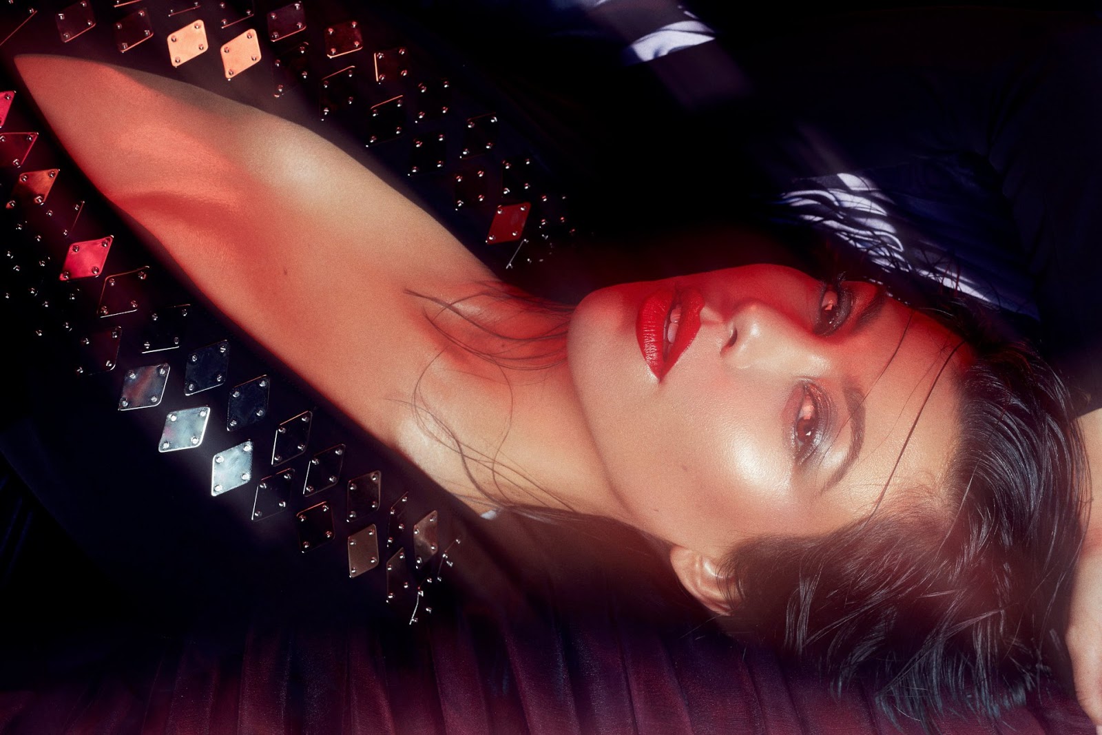 Kourtney Kardashian naked model photo shoot