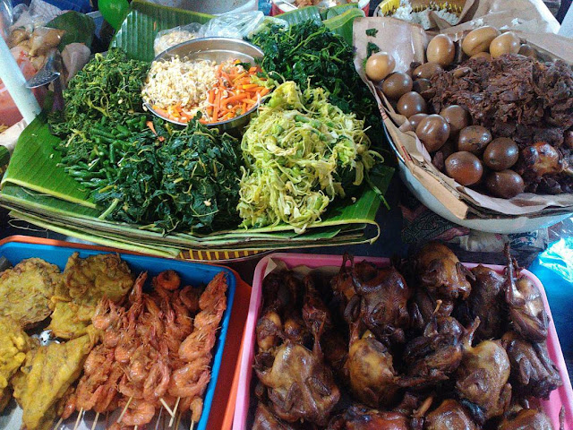 makanan khas jogja pecel pincuk bringharjo