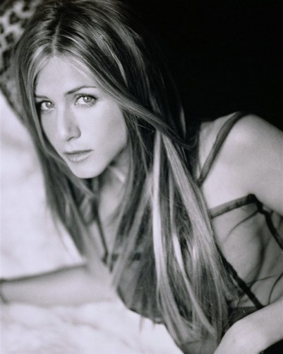 jennifer aniston jewellery. Jennifer knows what suits her