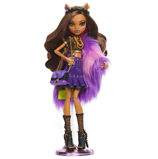 PREVIEW: Disney's Descendants 2 dolls from Hasbro capture the  fashion-forward style featured in tonight's premiere - Inside the Magic