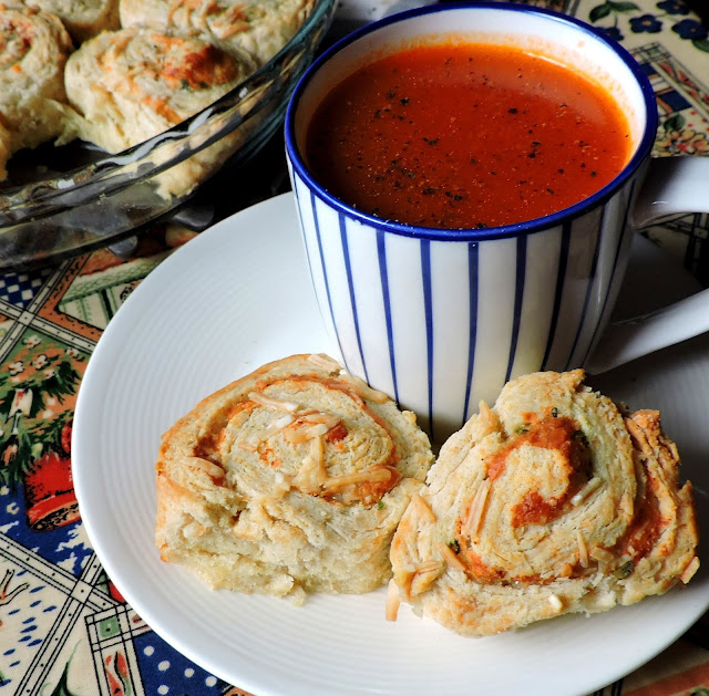 Cheese & Garlic Rolls