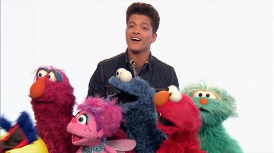 Sesame Street Episode 4510. Don't Give Up performed by Bruno Mars and Sesame Street Characters.
