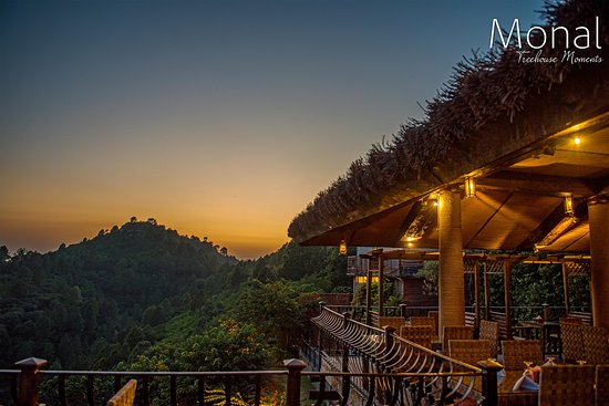 REVIEW ON FOOD PLACES: MONAL