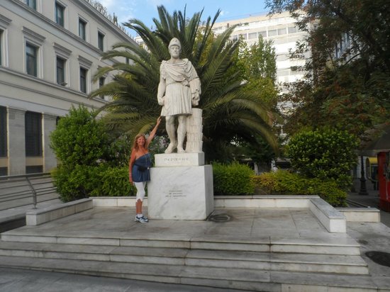 TO KATOYΡΗΜΕΝΟ ΚΑΙ ΧΑΙΣΜΕΝΟ ΑΠΟ ΤΑ ΠΕΡΙΣΤΕΡΙΑ ΚΑΙ ΑΠΟ ΤΟΥΣ ΤΡΟΜΟ-ΙΣΛΑΜ ΕΙΣΒΟΛΕΙΣ ΑΓΑΛΜΑ ΤΟΥ ΠΕΡΙΚΛΗ