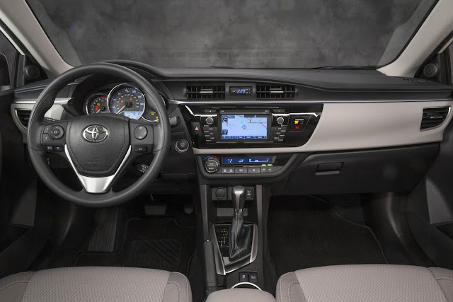 Novo Corolla LE - interior