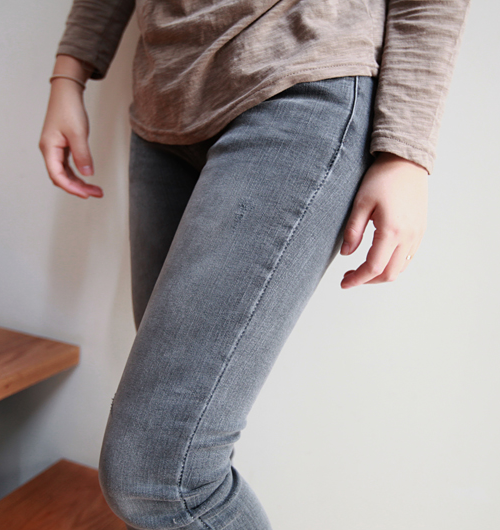 Faded Ankle Grazer Skinny Jeans