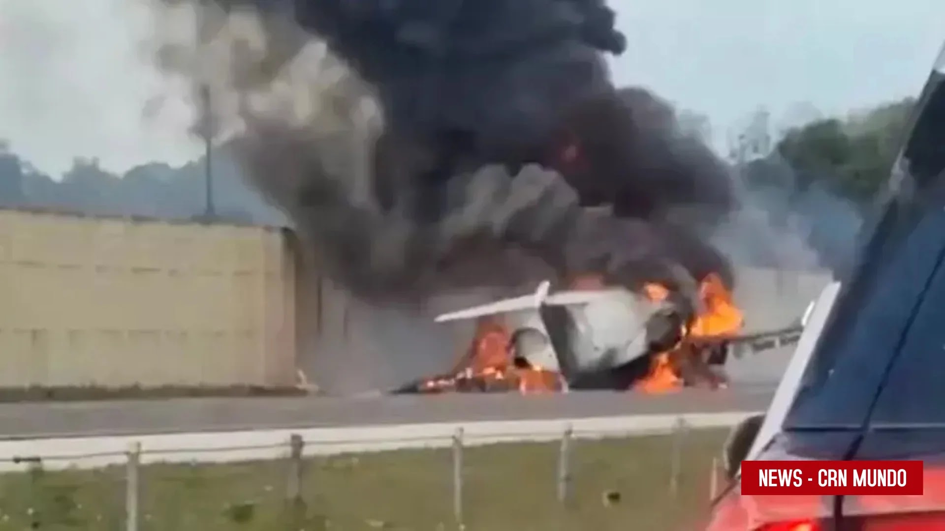 At Least 2 Killed In Plane Crash On Florida Highway