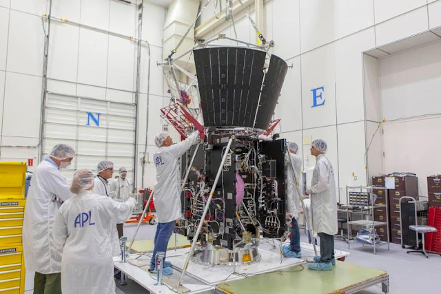 para-insinyur-nasa-mengerjakan-solar-plus-probe-astronomi