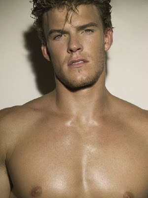 Alan Ritchson