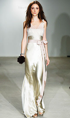 Best 2010 Trends: Two-Tone Wedding Gowns