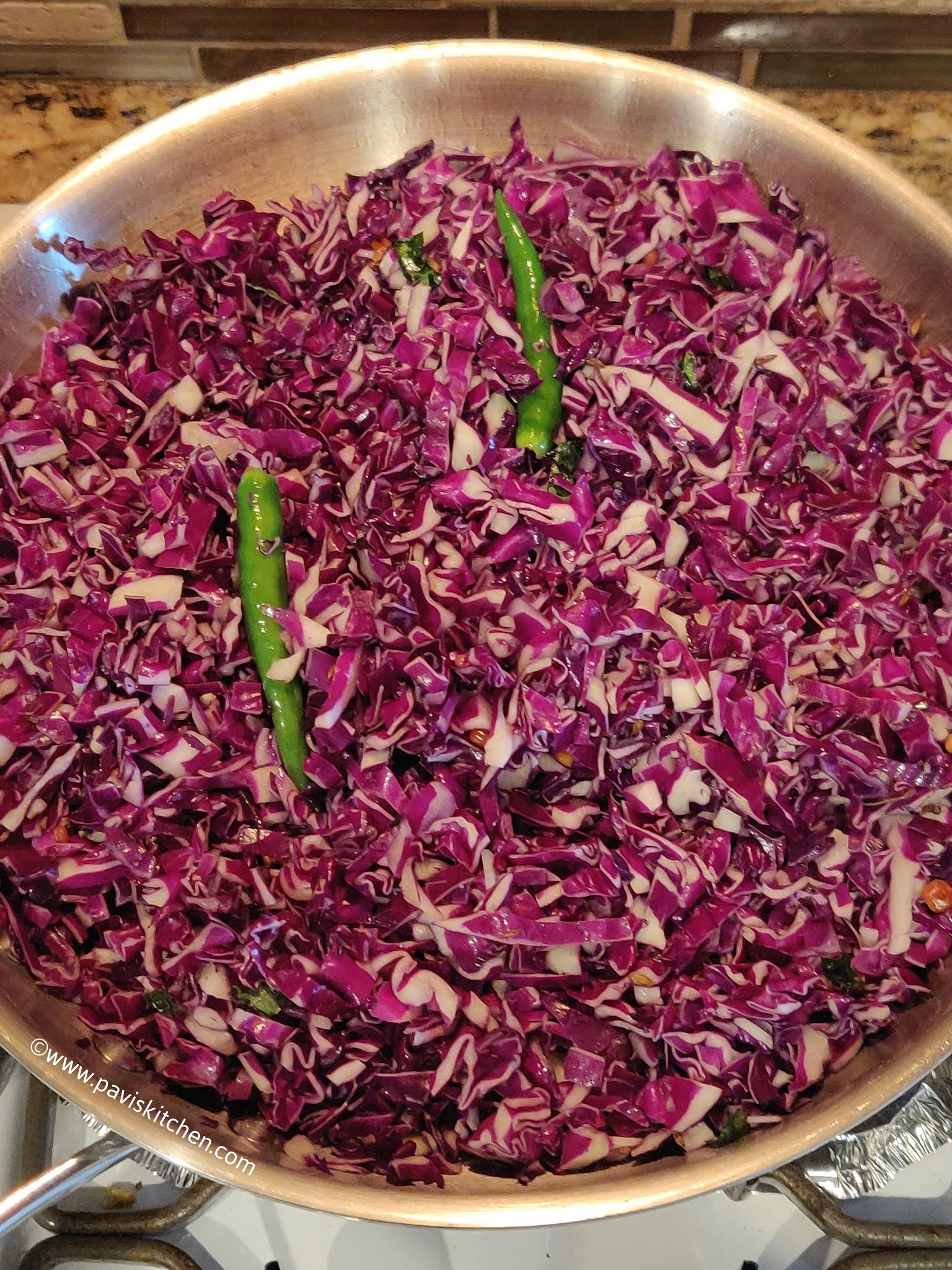 Red cabbage curry recipe | Indian red cabbage poriyal | purple cabbage poriyal recipe