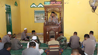Program Safari Jum'at, Ini yang Disampaikan Kapolres Soppeng di Hadapan Jamaah Masjid Babussalam Dare Ajue Desa Lalabata Riaja, Kecamatan Donri - Donri