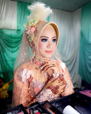 biodata ai khodijah, ai khodijah biodata, profil ai khodijah, ai khodijah profil, biografi ai khodijah, ai khodijah biografi, foto ai khodijah, biodata lengkap ai khodijah el mighwar, ai khodijah profil, umur ai khodijah, kelahiran ai khodijah, ai khodijah sudah menikah, umur ai khodijah el mighwar, usia ai khodijah, foto ai khodijah el mighwar,