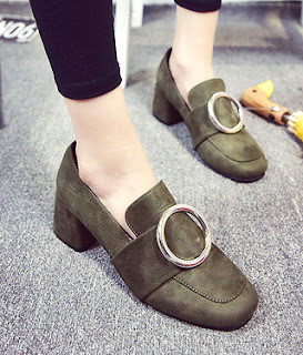 Model chunky loafers high heels ini nyaman untuk dipakai beraktivitas