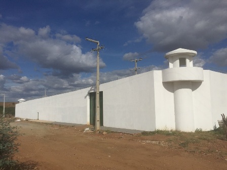 Detento é pego tentando fugir do presídio de Santa Cruz do Capibaribe