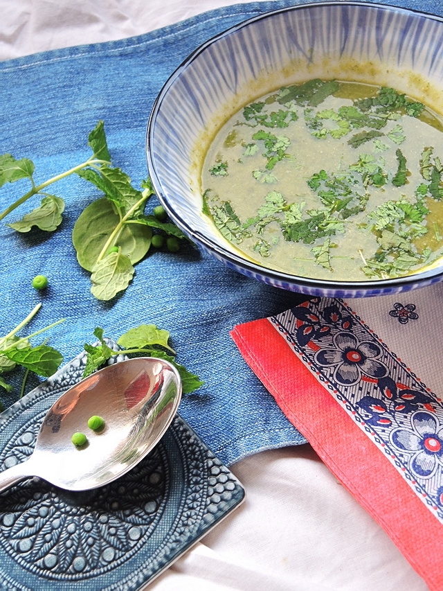 recept: groene groentensoep bomvol groene groenten en 1 rode ajuin