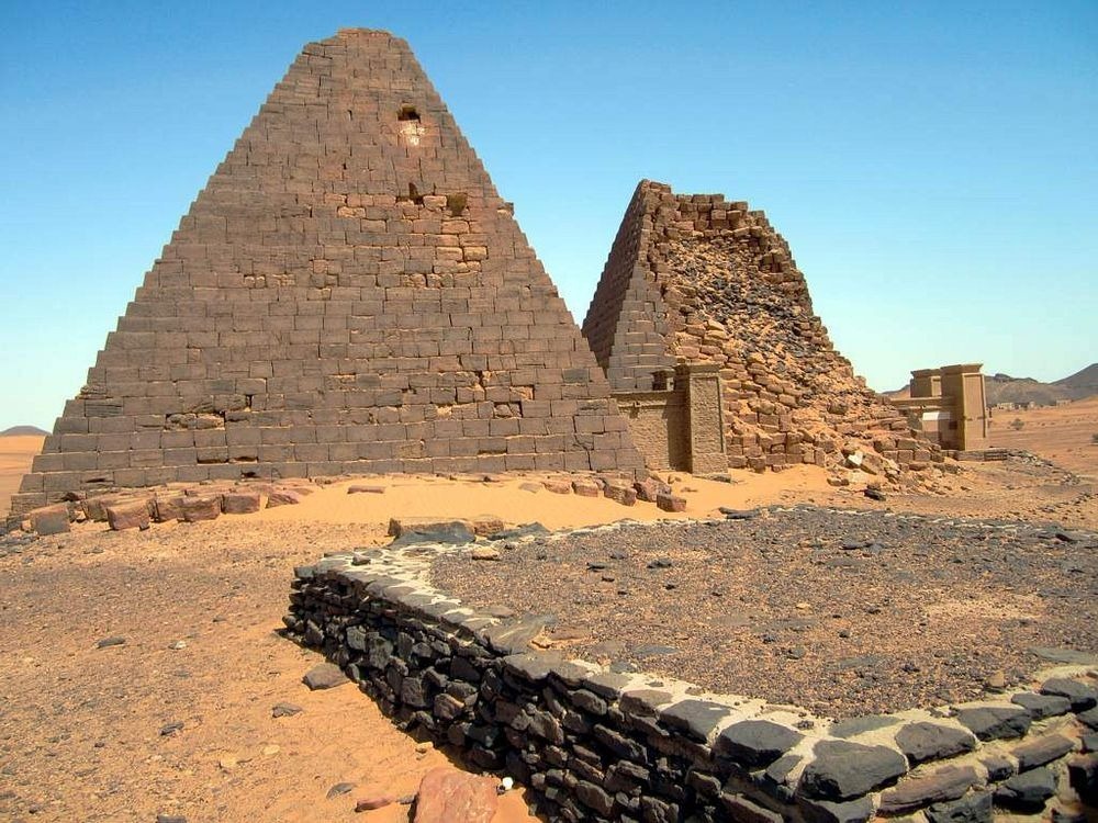 nubian-pyramids-7