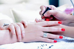 Most Gorgeous Red Hot Wedding Nail Art Designs to Look Pretty on Your Big Day