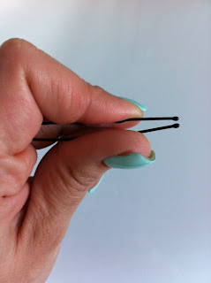 Closed hair pin