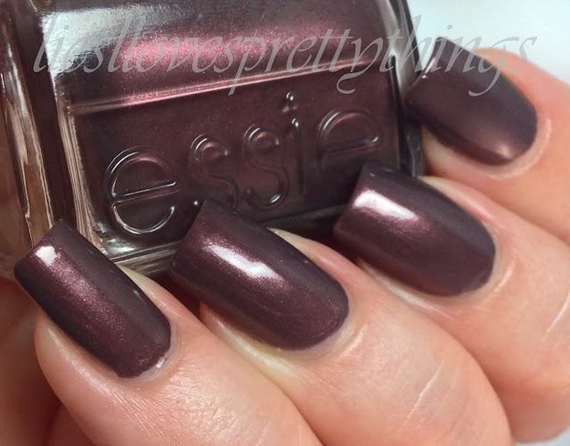 Essie Sable Collar winter 2013 swatch and review