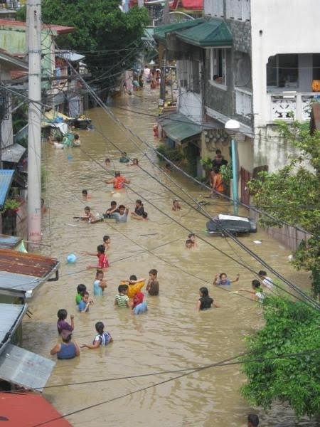 Balikbayan Life in the Philippines - Adjusting to Traffic and Flood